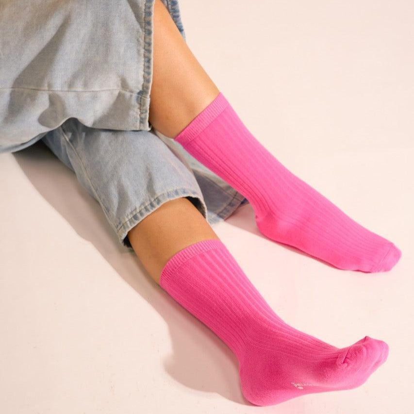 Pink Solid Ribbed Socks