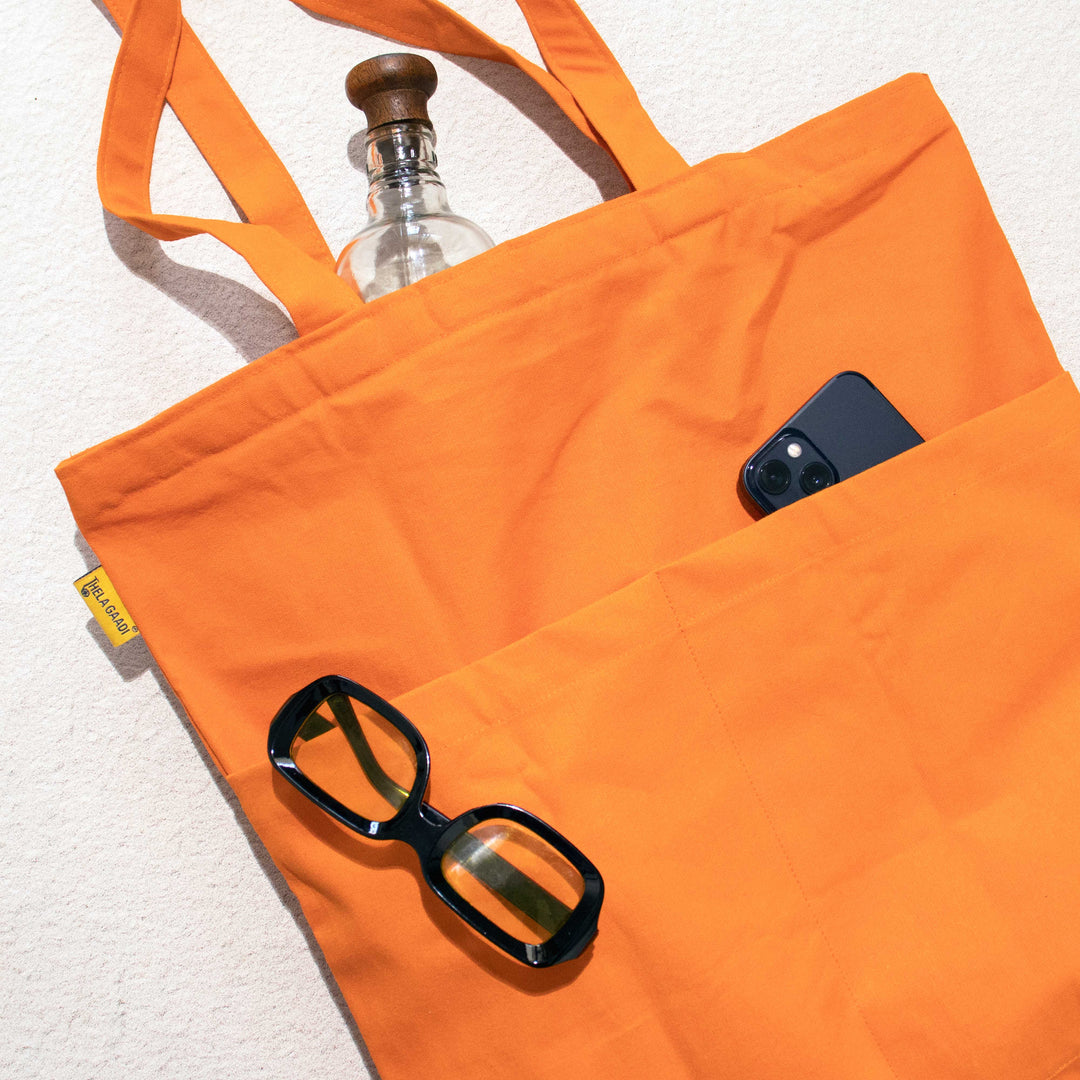 Shinchan: Family Zipper Tote Bag
