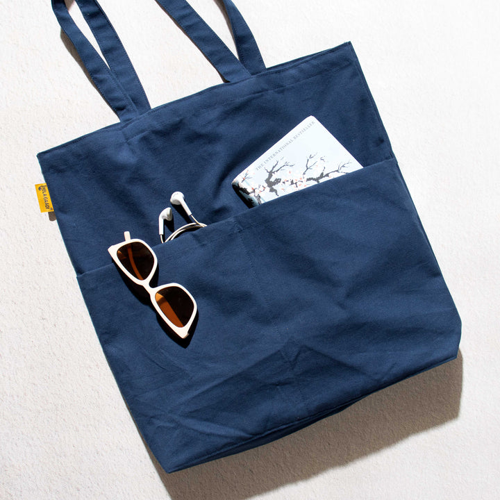 Shinchan: Shiro Zipper Tote Bag